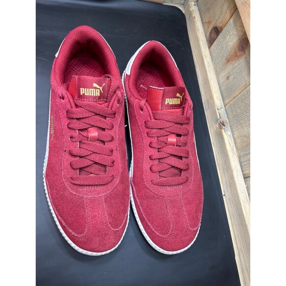 Athletic_Shoes